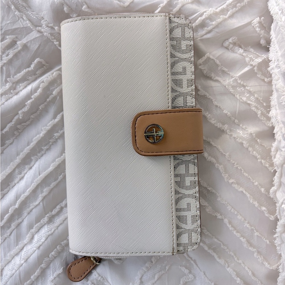 Giani Bernini Colorblocked Receipt Manager Wallet